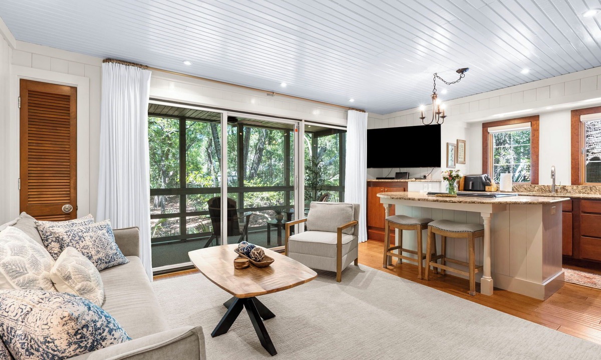 West Beach Village Villa | Beach access, close to West Beach conference