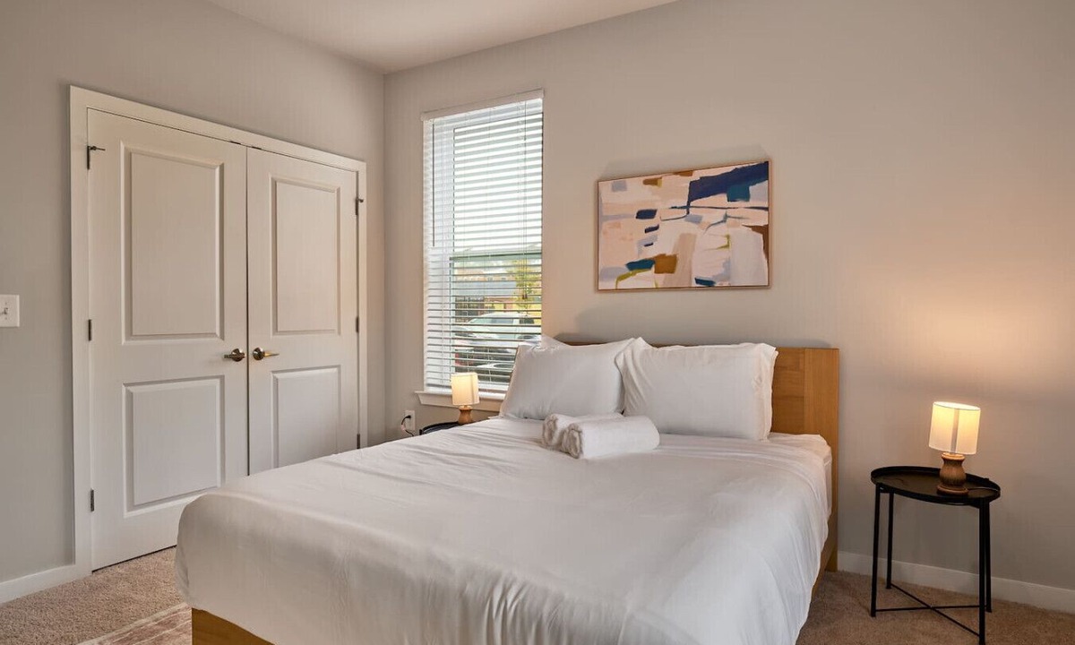 Clayton Apartment | 3BD Sanctuary Stone`s Throw from DT Clayton