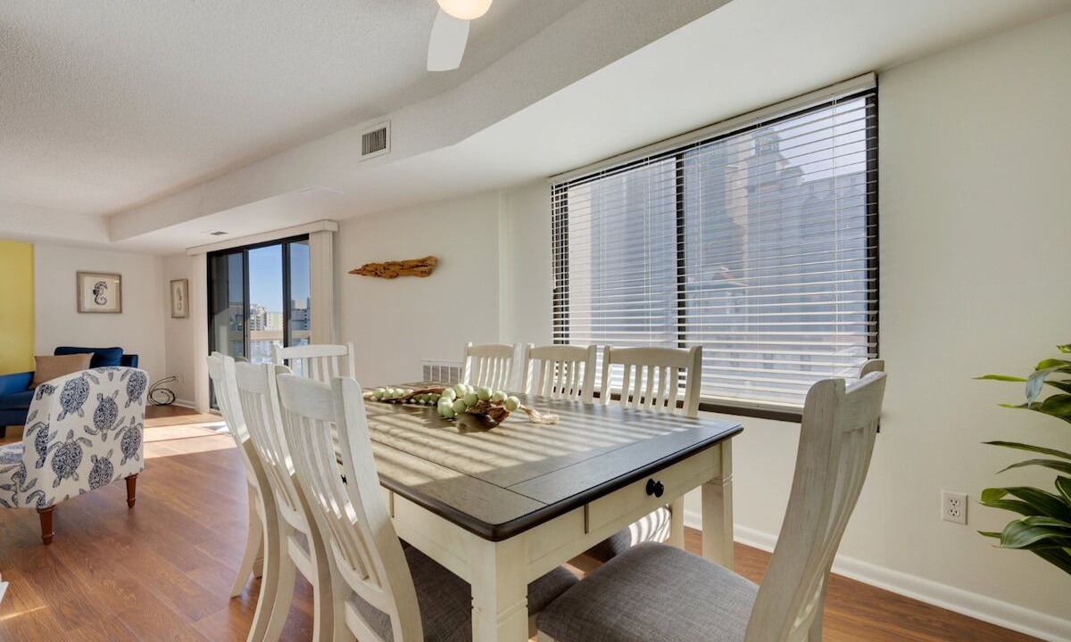 Myrtle Beach Condo | Inland Escape/Walk to Beach/Sleeps 8