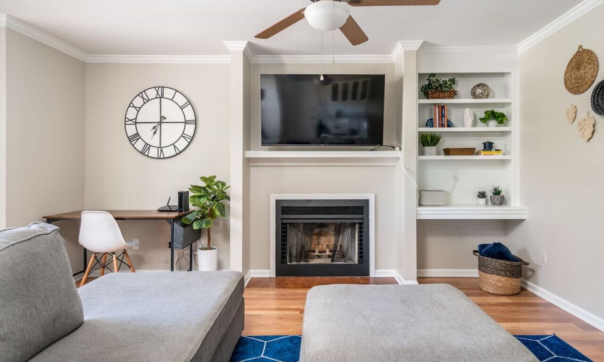 Harbison Apartment | Charming Upstairs Apt in Irmo | 3 BR | Sleeps 6