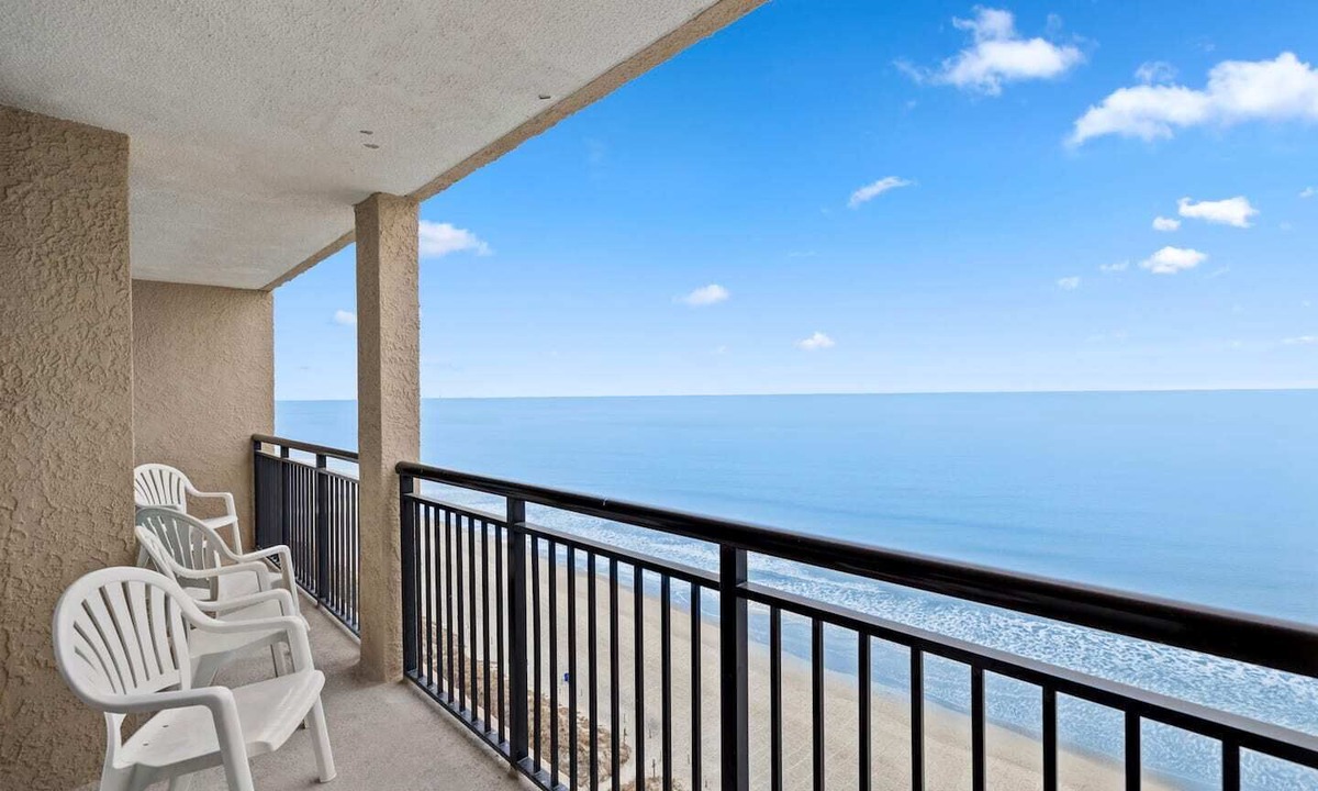 Windy Hill Apartment | 2 King Suites! Luxury DIRECT Ocean Front by Barefoot Landing - Great Resort w/tons of amenities!