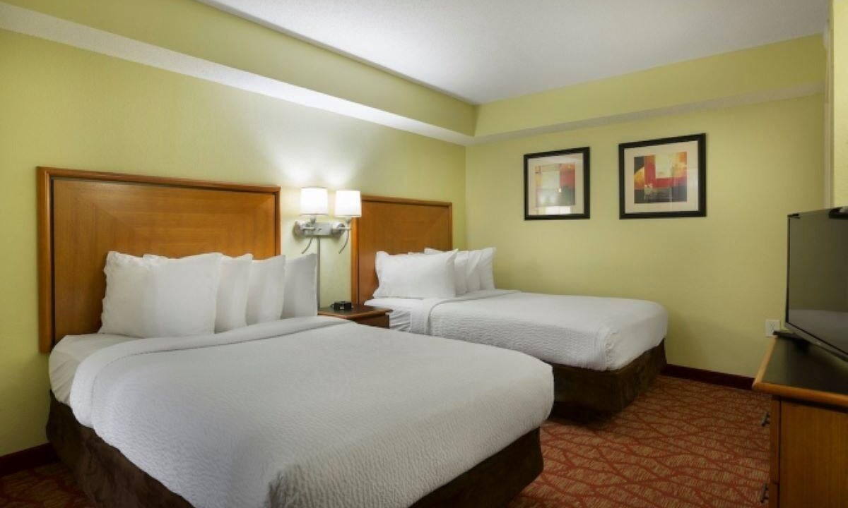 Downtown Myrtle Beach Condo | Charming Oceanfront One Bdrm Condo: MB Boardwalk
