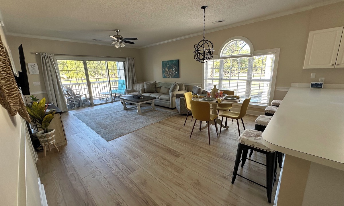 Central Myrtle Beach Condo | Spacious Condo on the 4th Hole of Pine Hills Golf Course
