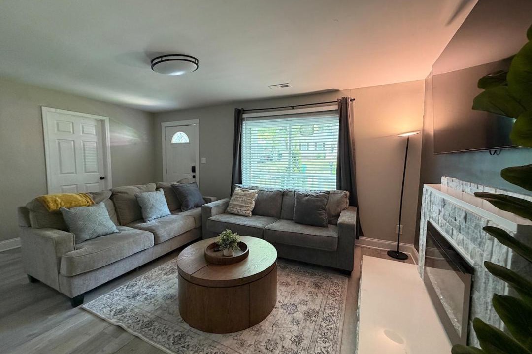 High Point House | Game Room I Private Gym I Fire Pit I Fenced Yard