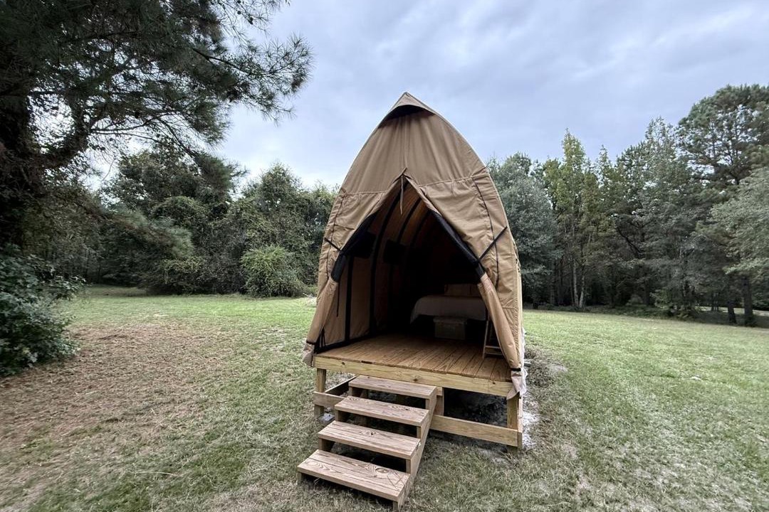 Ruffin House | Canvas Cabin with Fire Pit for a Cozy Glamping Escape in Branchville, South Carolina