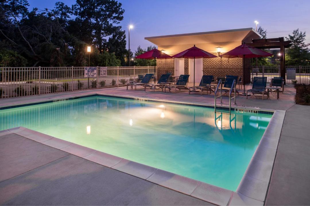 West Ashley Hotel | TownePlace Suites by Marriott Charleston-West Ashley