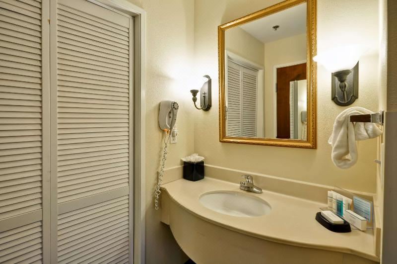 Photo of Bathroom in West Ashley