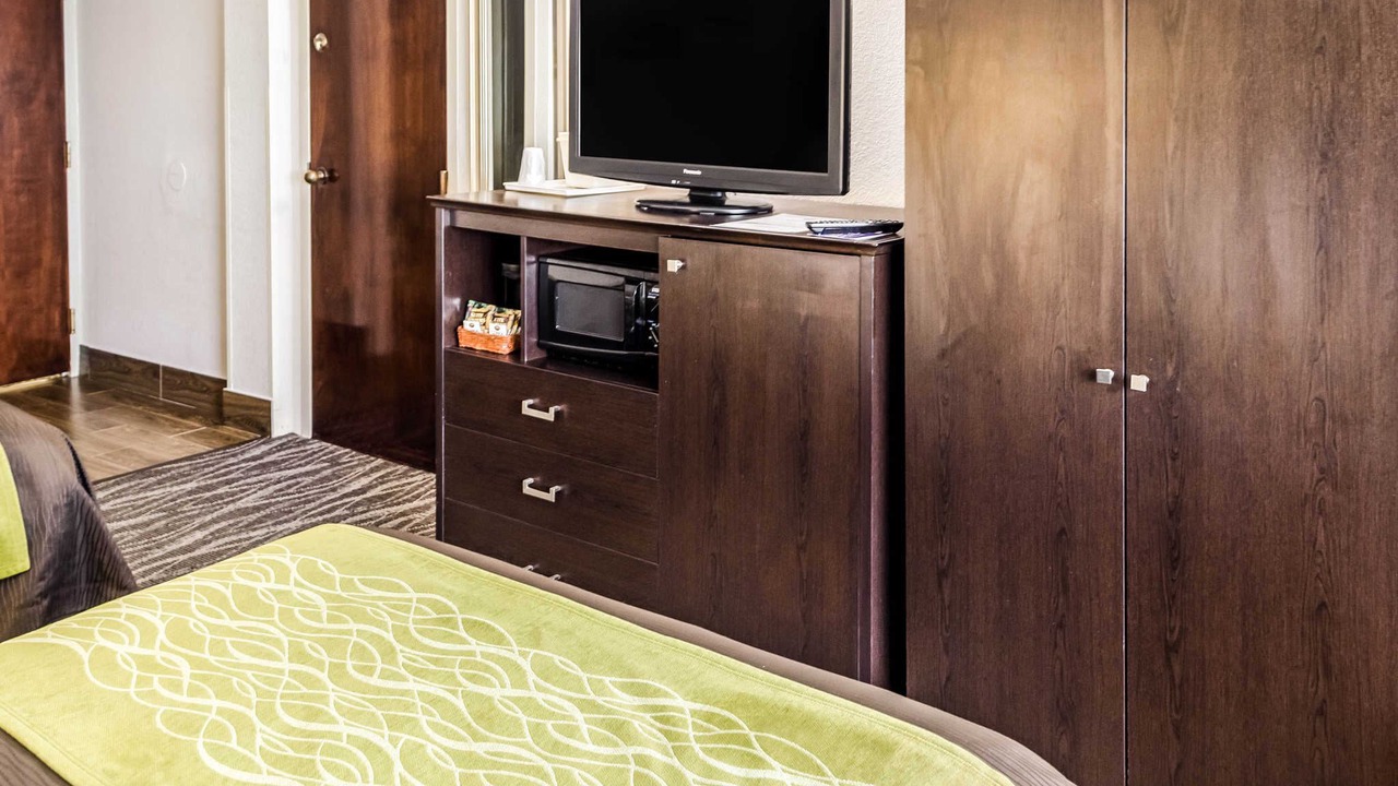 Photo of Bedroom in Downtown Charleston