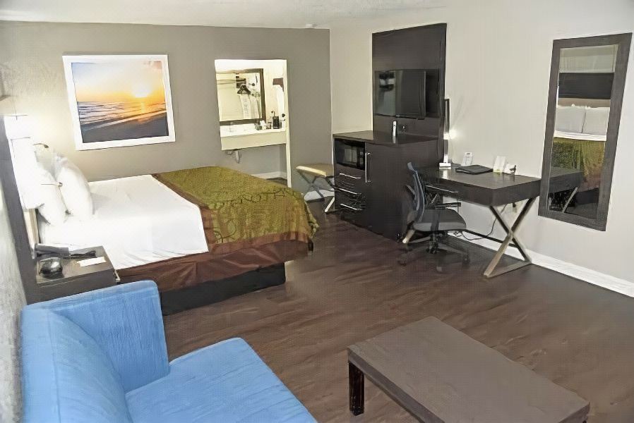 Photo of Livingroom in Goose Creek
