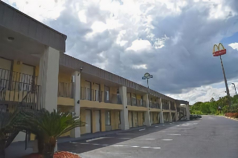 Photo of Buildings in Ladson