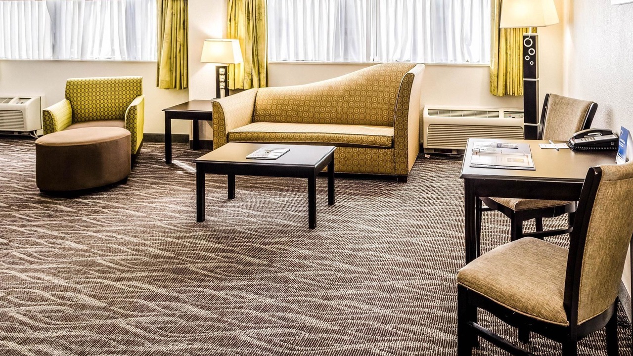 Photo of Livingroom in Downtown Charleston