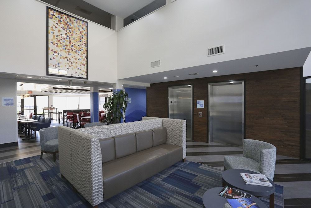Photo of Livingroom in Blythewood