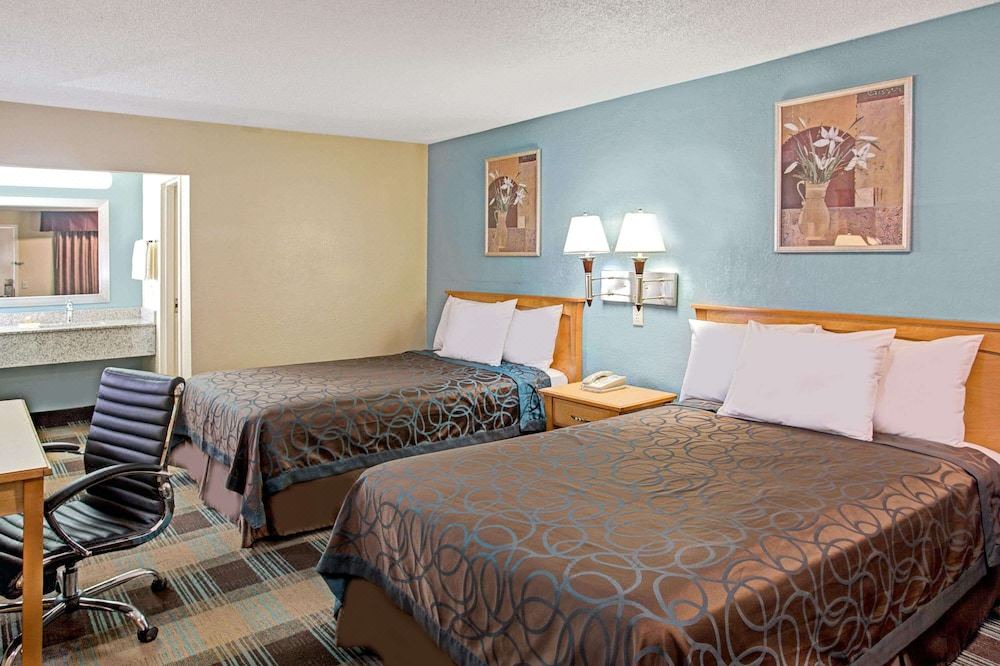 Photo of Bedroom in Ladson