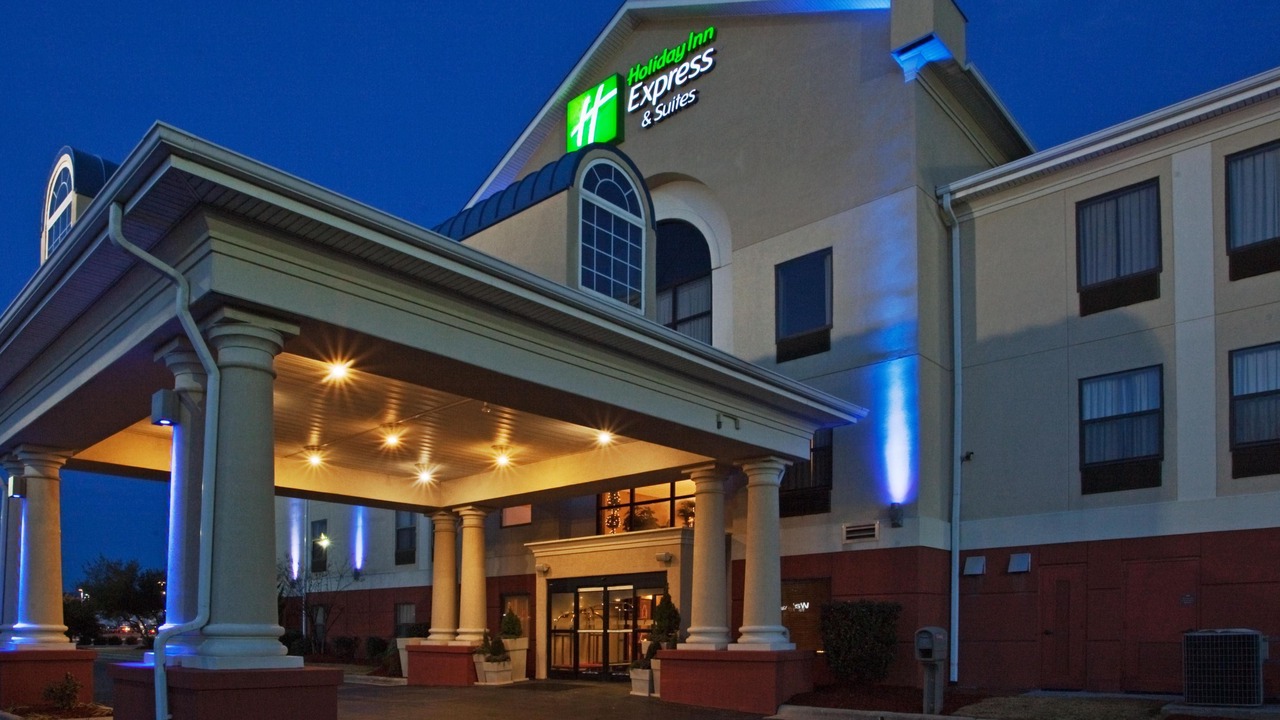 Photo of Buildings in Laurinburg