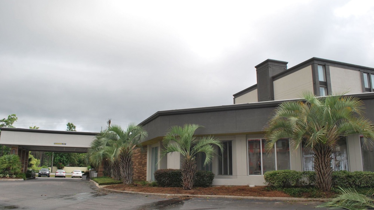 Photo of Buildings in Summerville