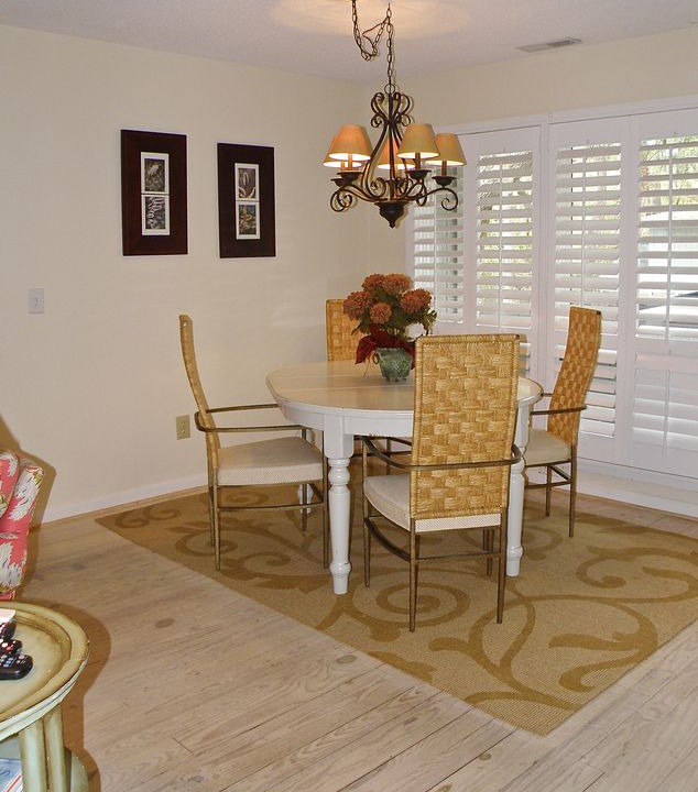 Photo of Livingroom in West Beach