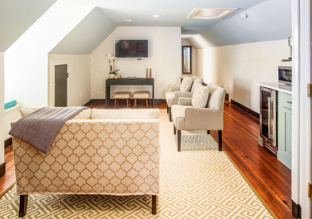 Photo of Livingroom in Westside