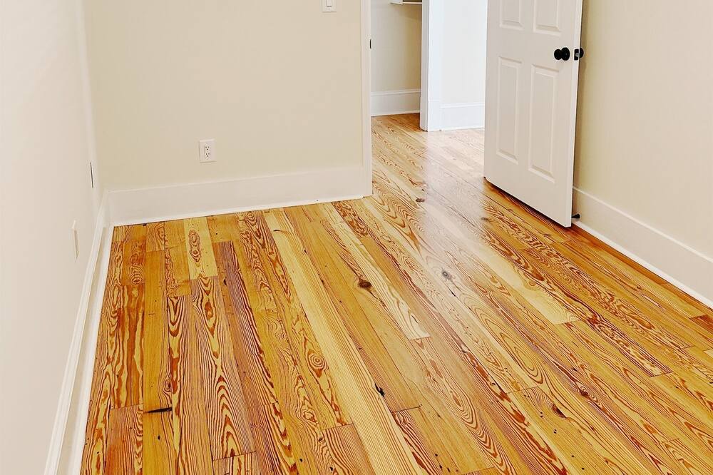 Photo of Bedroom in South of Broad