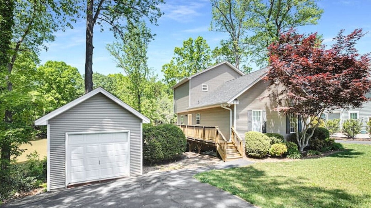 Photo of Outdoor in Belmont