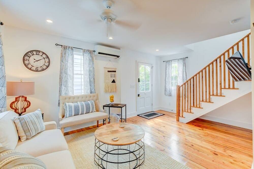 Photo of Bedroom in Westside