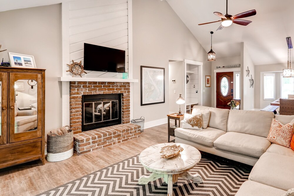 Photo of Livingroom in Lawton Woods