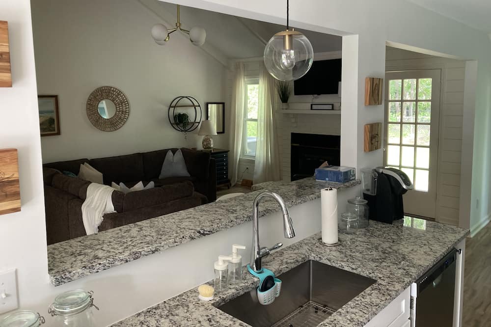 Photo of Bedroom in Ladson