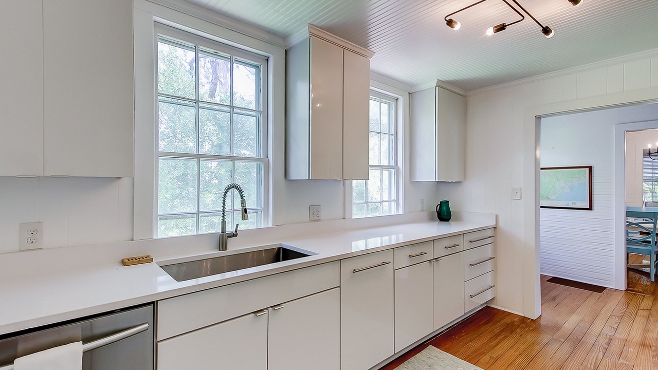 Photo of Kitchen in Sullivan's Island