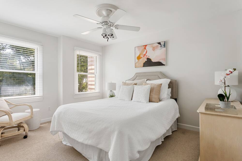 Photo of Bedroom in South of Broad
