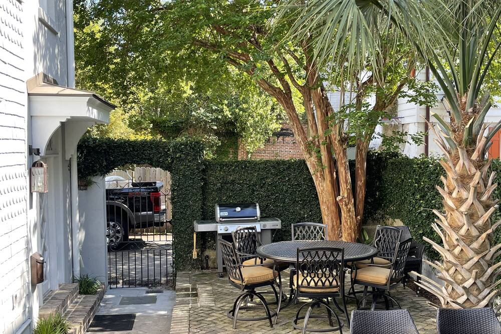 Photo of Patio Balcony in South of Broad