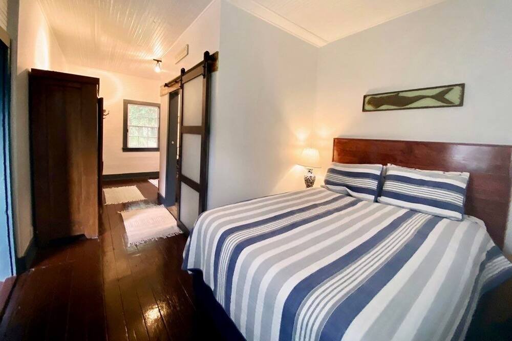 Photo of Bedroom in Sullivan's Island