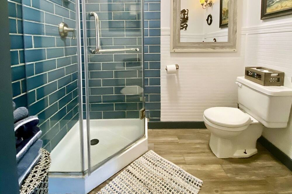 Photo of Bathroom in Sullivan's Island