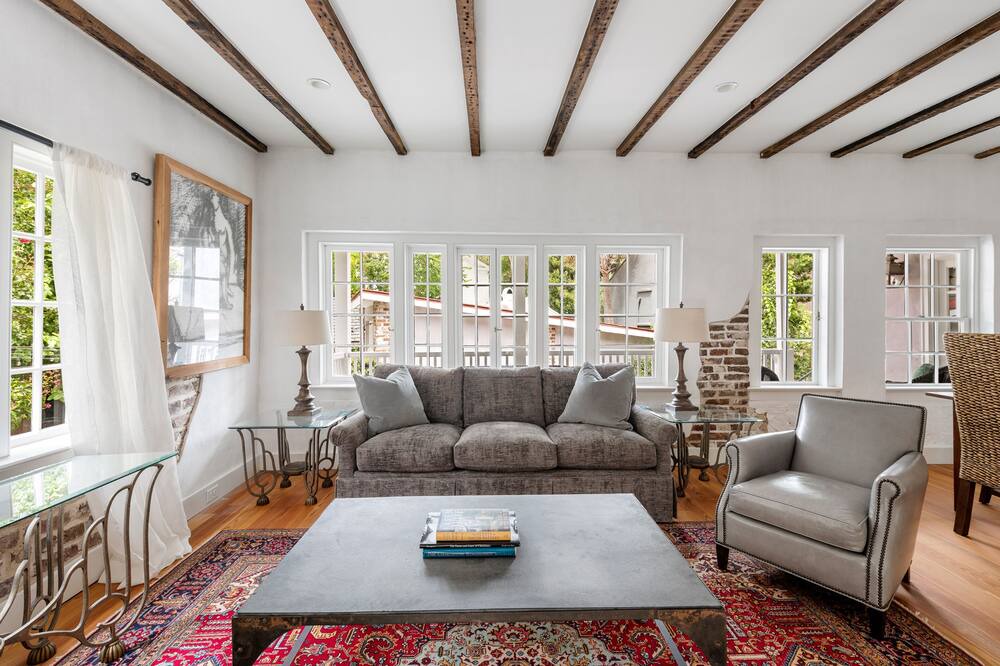 Photo of Livingroom in South of Broad
