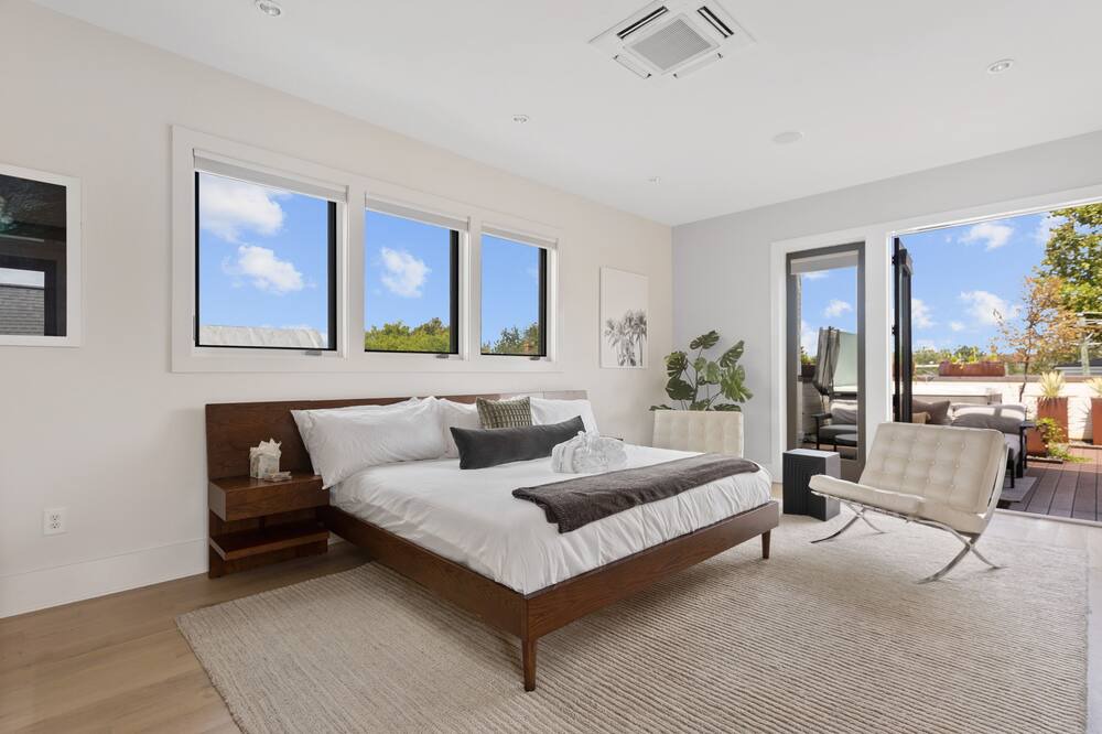 Photo of Bedroom in Westside