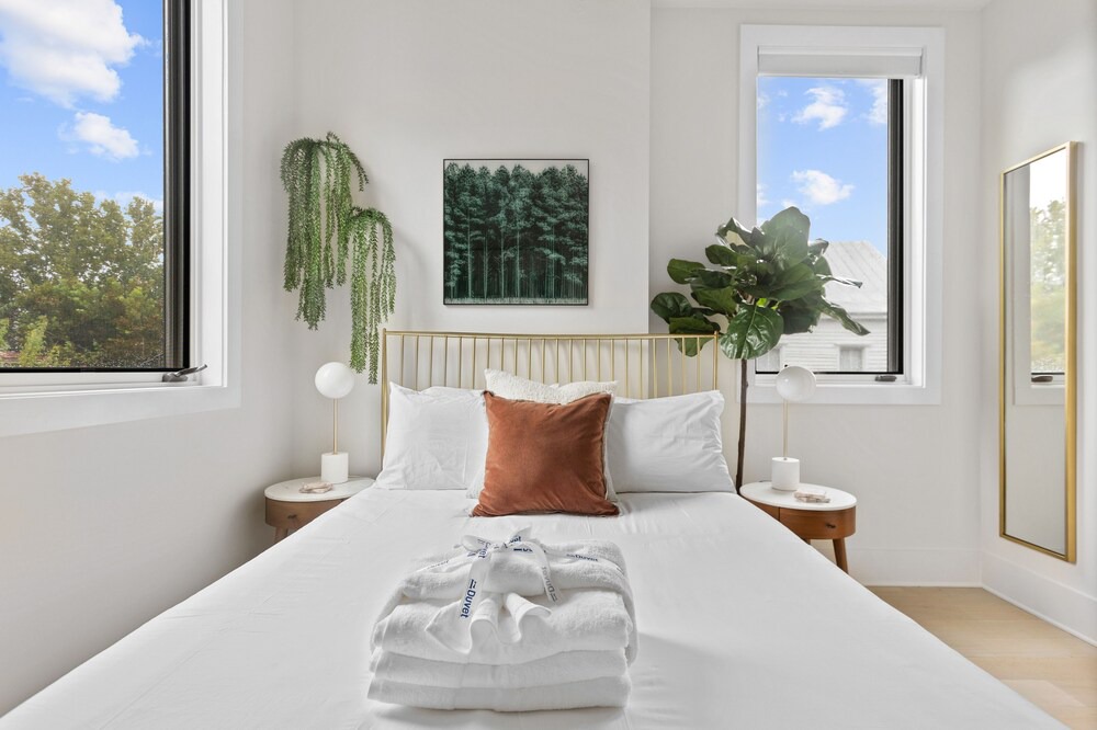 Photo of Bedroom in Westside
