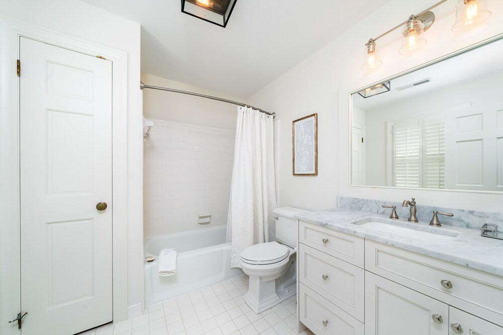Photo of Bathroom in South of Broad