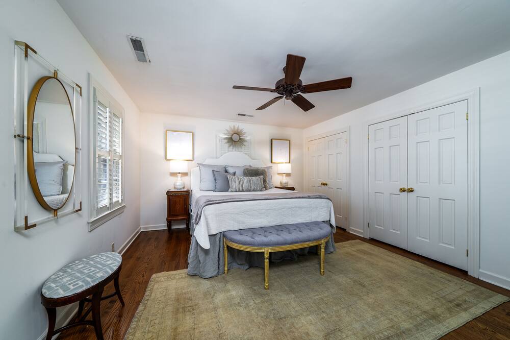 Photo of Bedroom in South of Broad