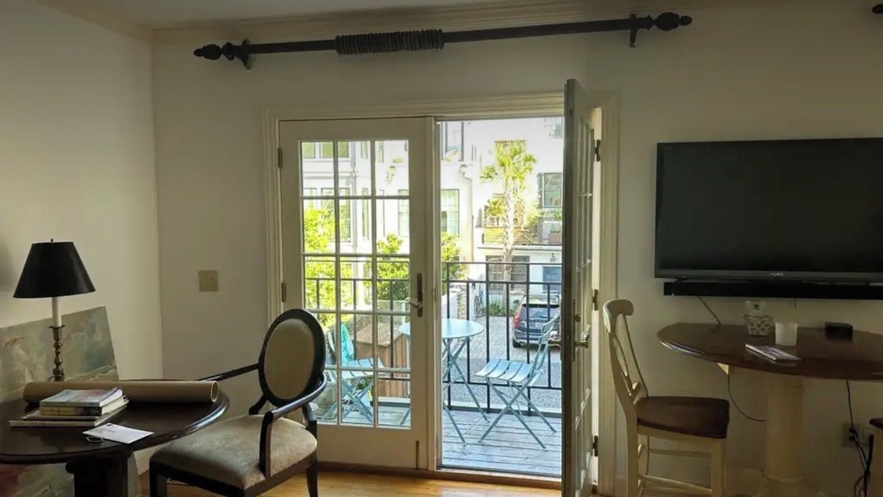 Photo of Livingroom in South of Broad