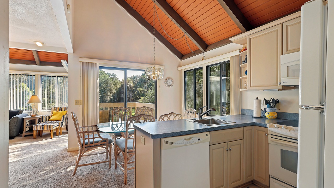 Photo of Kitchen in Night Heron