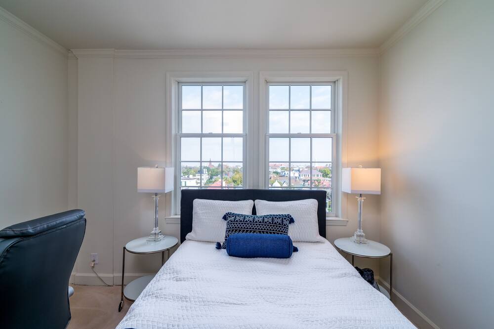 Photo of Bedroom in South of Broad