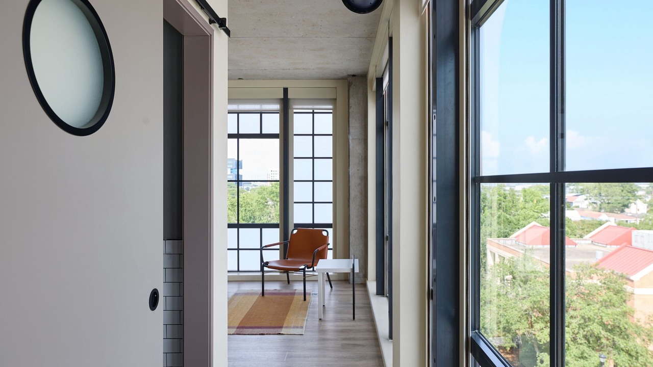 Photo of Bedroom in Downtown Charleston
