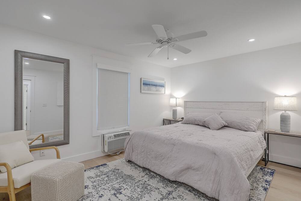 Photo of Bedroom in Sullivan's Island