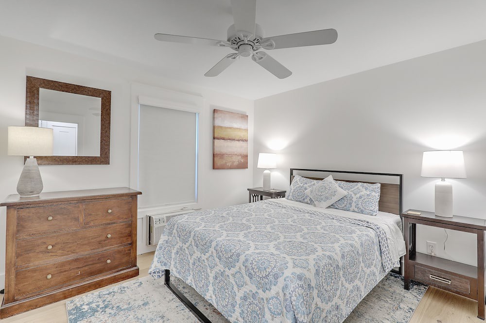 Photo of Bedroom in Sullivan's Island