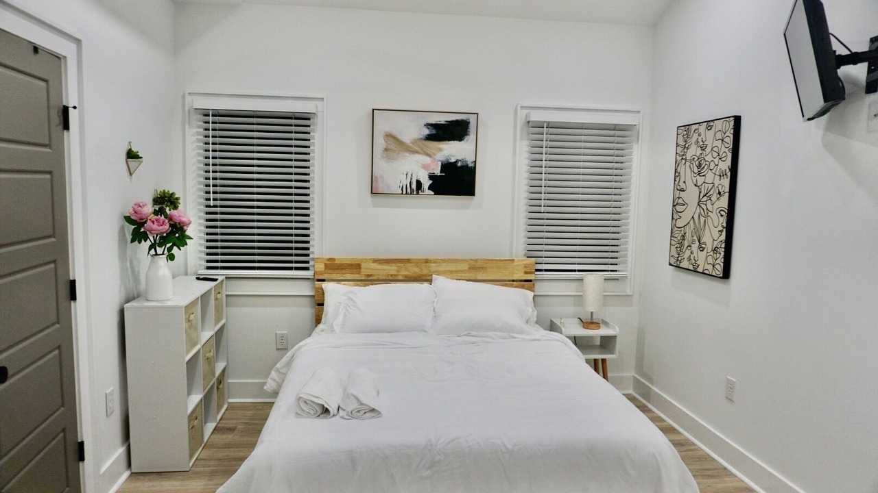 Photo of Bedroom in Westside