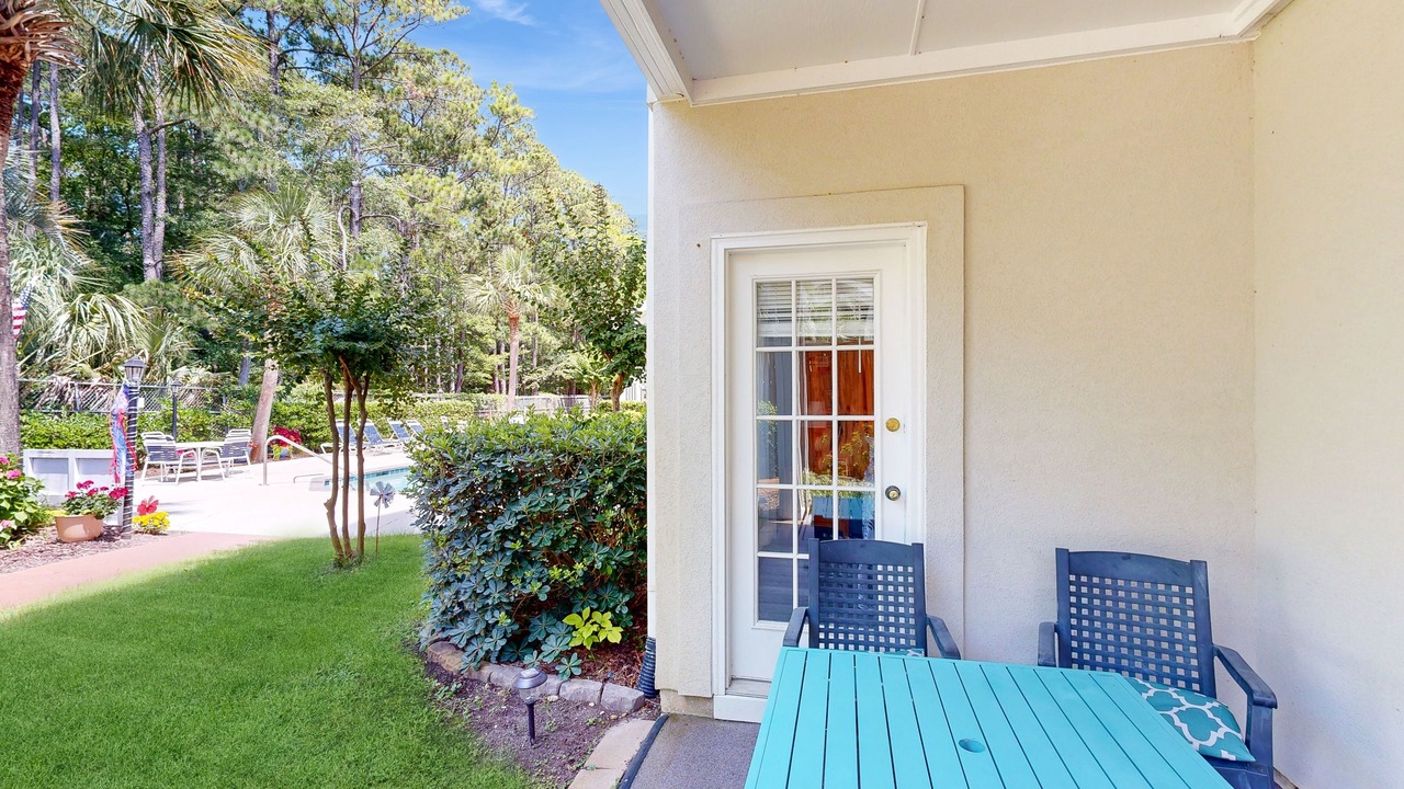 Photo of Patio Balcony in Arcadian Shores