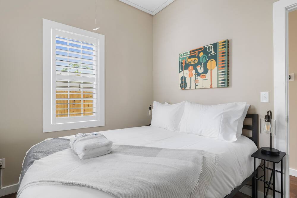 Photo of Bedroom in Westside