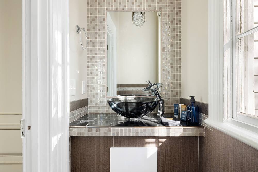 Photo of Bathroom in South of Broad
