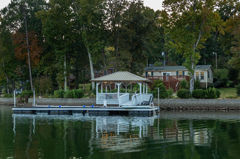 Photo of Outdoor in Mountain Island