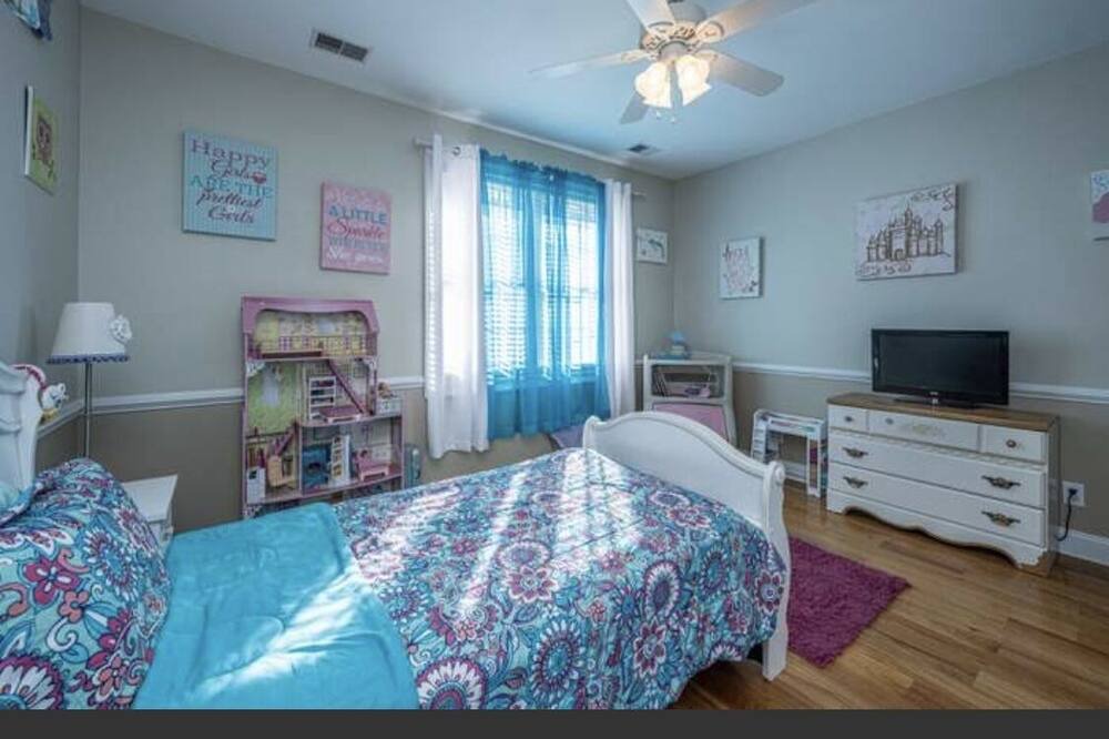 Photo of Bedroom in Moncks Corner