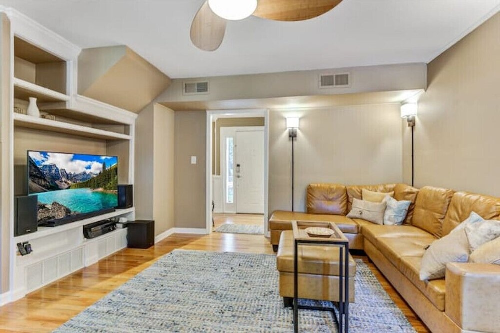 Photo of Livingroom in Summerville