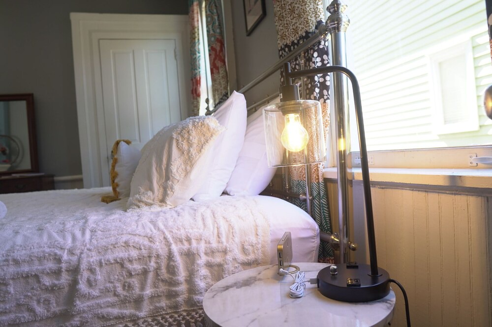 Photo of Bedroom in Westside